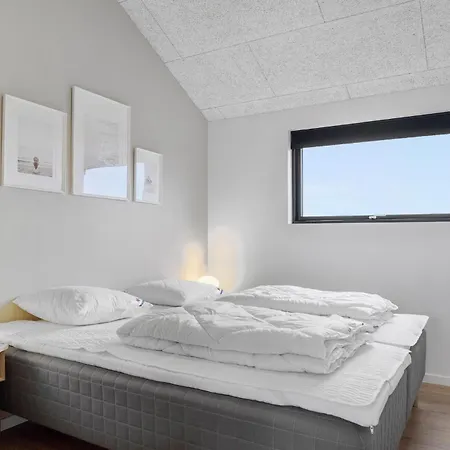 4 Bedroom Stunning In *